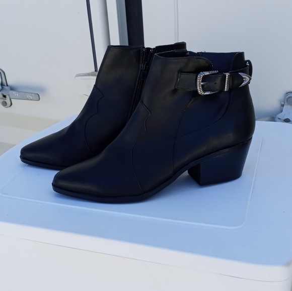 Qupid Women's Ankle Boots*NWOT* - Picture 3 of 7